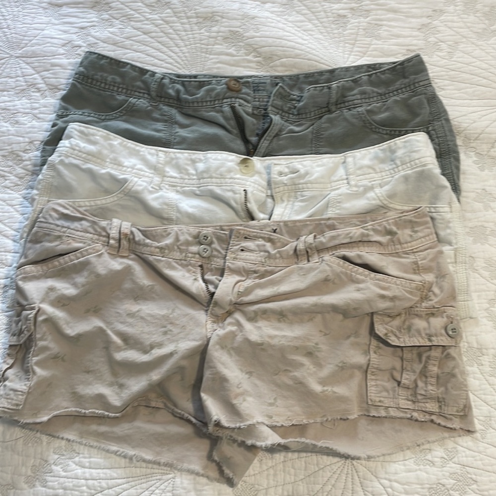 American Eagle Outfitters short bundle